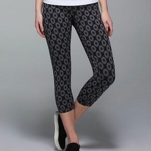 Lululemon Wunder Under Crop || *Roll Down